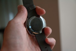 Motorola Moto 360 achterzijde
