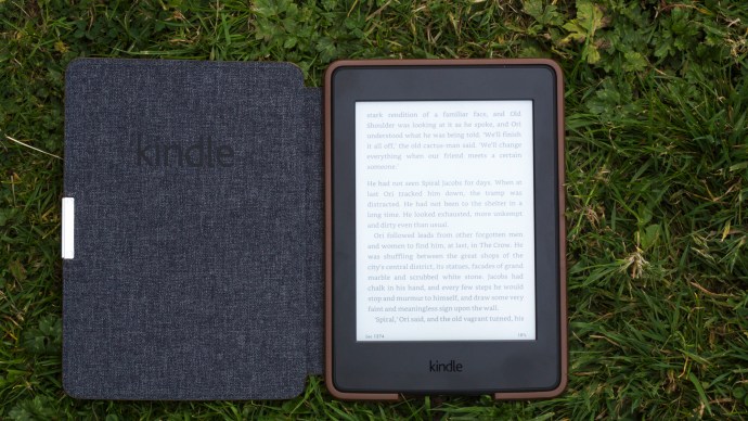 Revisió d'Amazon Kindle Paperwhite (2015): hi ha una bona gamma de fundes de qualitat disponibles per a Paperwhite