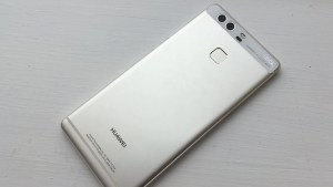 Huawei P9 sa likuran