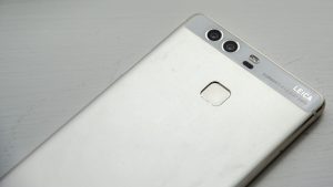 Huawei P9 ujjlenyomat olvasó