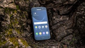 Ang pagsusuri sa Samsung Galaxy S7: Pangunahing shot