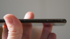 OnePlus 5 kaliwang gilid